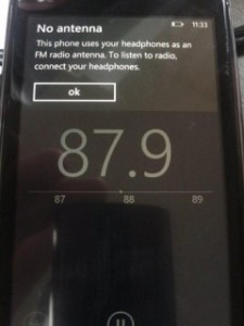 Read more about the article Windows Phone 7 FM radio will require a wired headset
