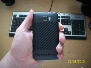 Read more about the article HTC HD2 with carbon fiber vinyl