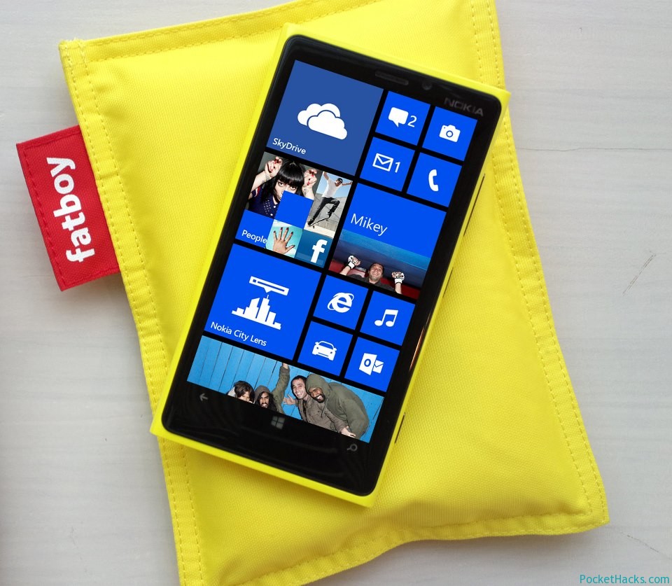 Read more about the article Win a Nokia Lumia 920 and a Wireless Charging Pad!