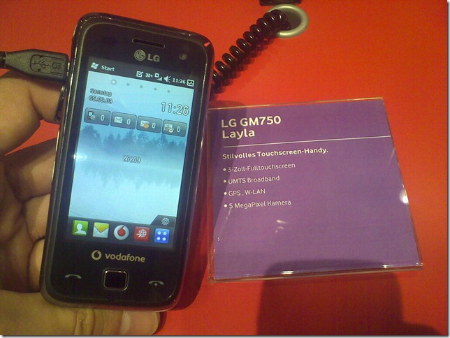 Read more about the article LG GM750 Layla – first live picture