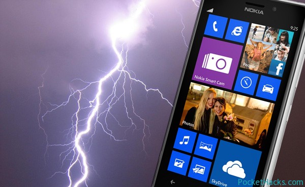 Nokia Lumia 925 Charged by Lightning